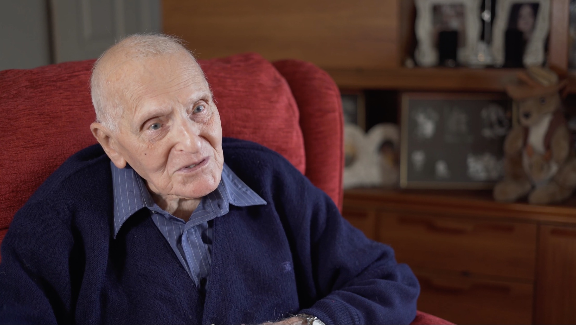 Ron Green Royal Air Force. Ron features on the legasee educational trust website. UK Military Video archive. War veterans interviews and UK Military History